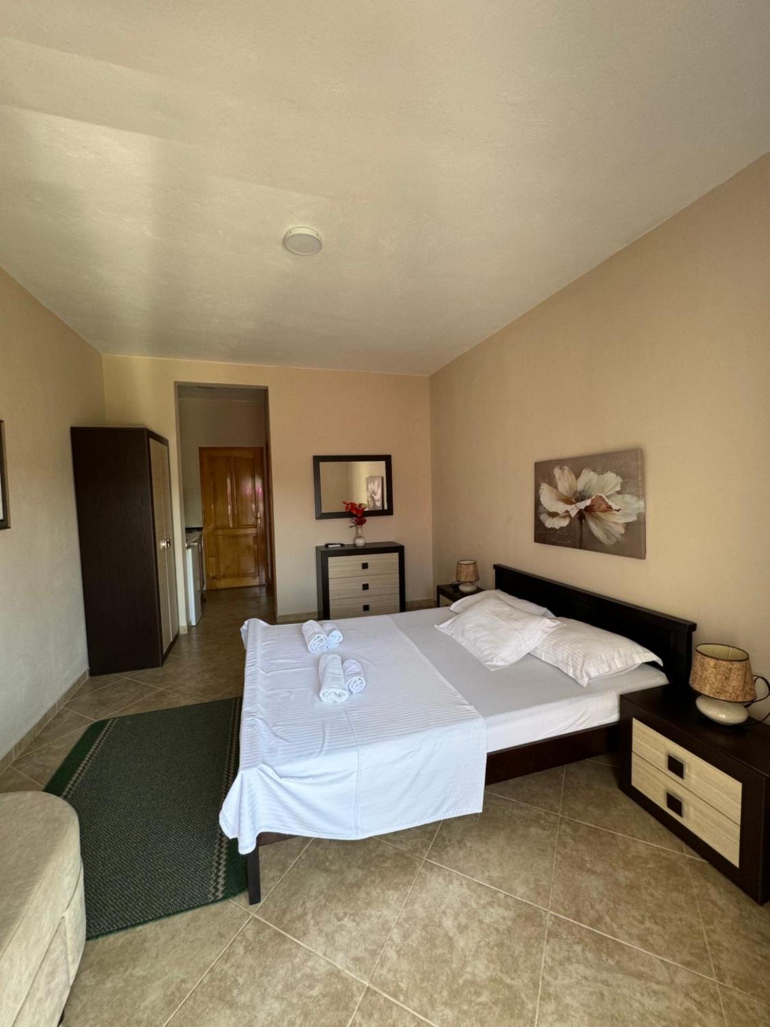 אולסינץ' Sunrise House Apartments מראה חיצוני תמונה