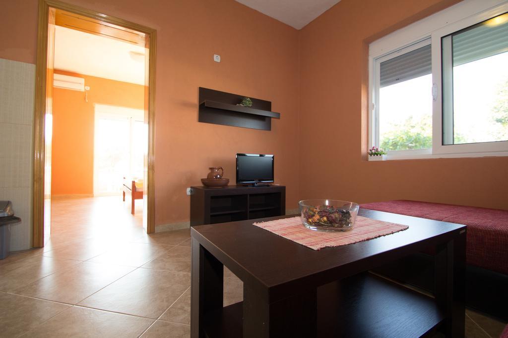 אולסינץ' Sunrise House Apartments חדר תמונה