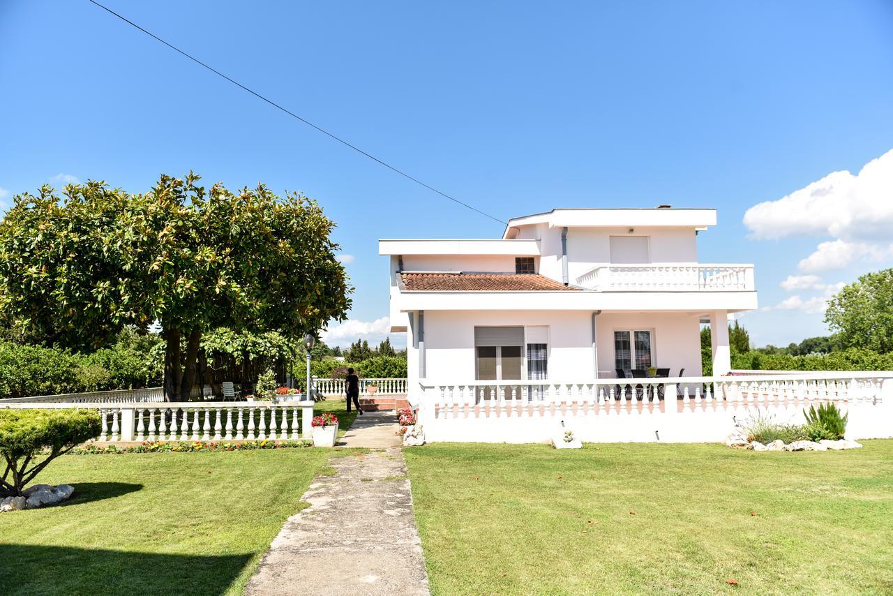 אולסינץ' Sunrise House Apartments מראה חיצוני תמונה
